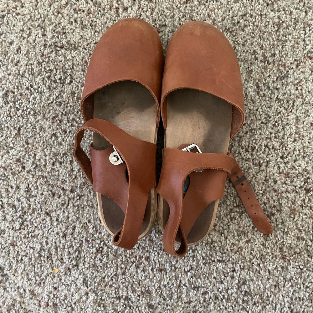 MIA clogs size 37